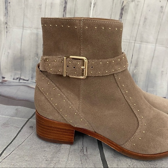 Antonio Melani Size 6M Beige Linadee Suede Leather Studded Block Heel Booties - Picture 5 of 15